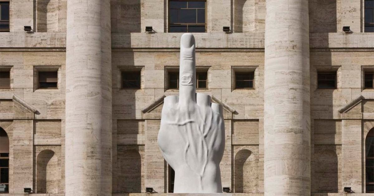  19 opere di Maurizio Cattelan che non potete non conoscere