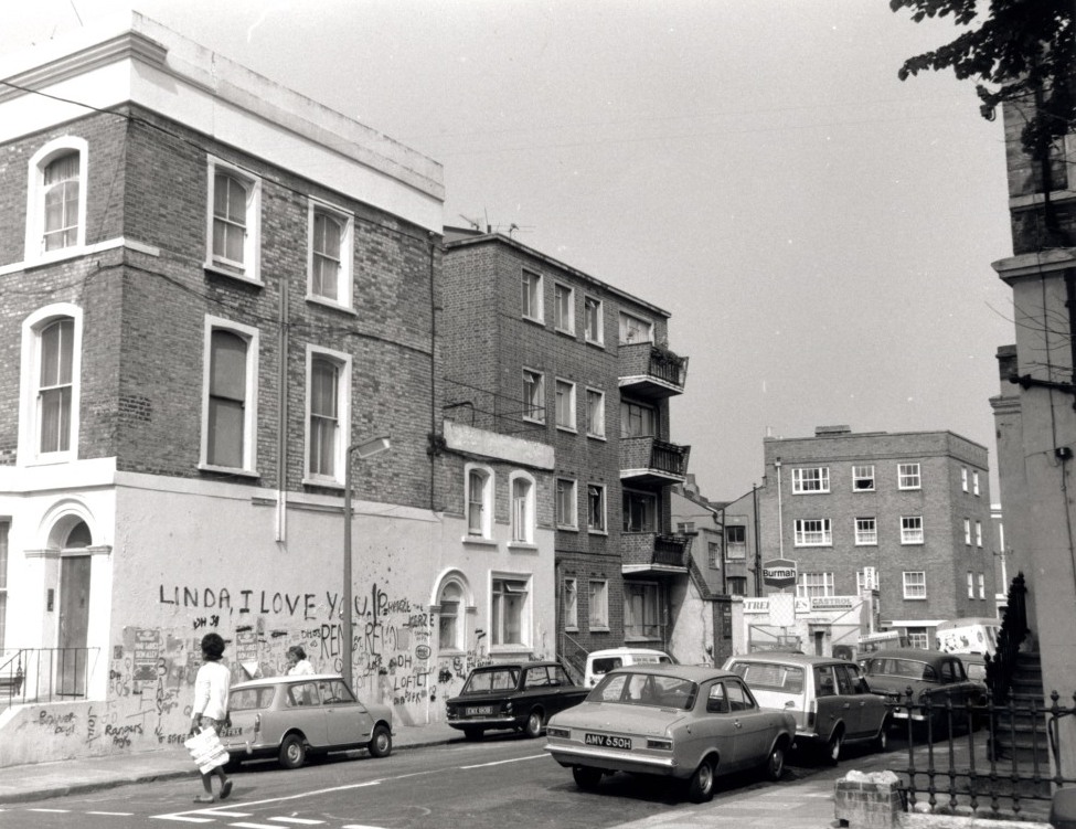 The Writing on The Wall, il libro di Roger Perry che documenta la nascita della Street Art a Londra