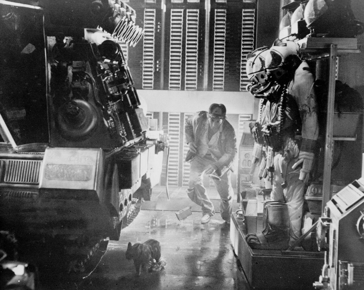 004_alien_ridley scott_sigourney weaver