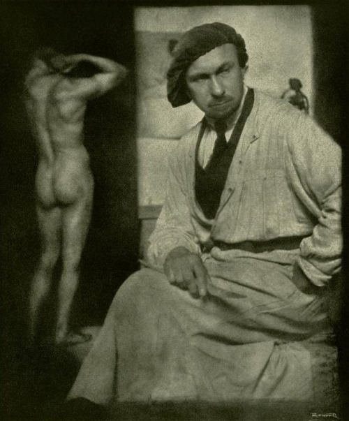 17_Rudolf Koppitz_The Sculptor with Naked Model_1926