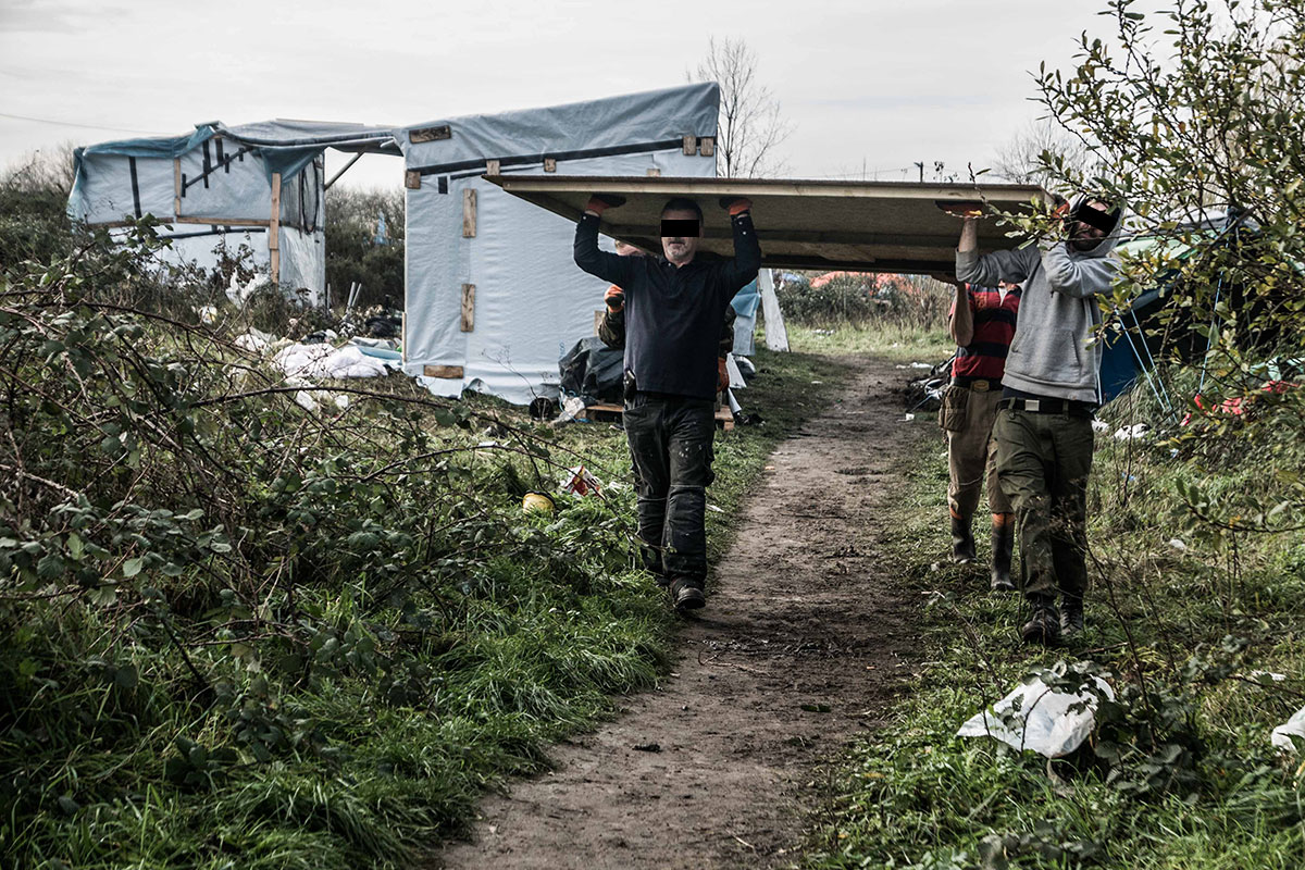 banksy, dismal aid, dismaland